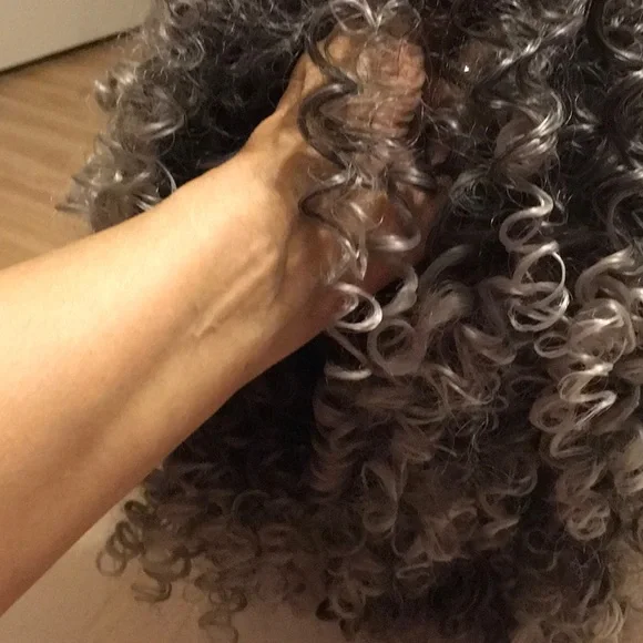 NWT,Silver Gray Mix, Curly Afro style BOB, FULL WIG,CAP, NIB - Picture 3 of 10